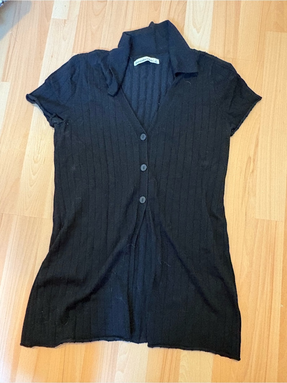 Abercrombie & Fitch Black Short-Sleeve Ribbed Button-Down Shirt